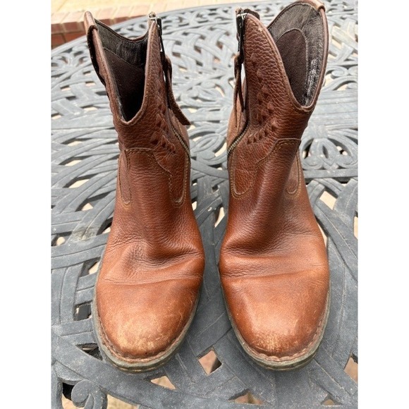Born Womens‎ Brown Leather Studded Ankle Boots Side Zip Block Heel - Picture 2 of 9